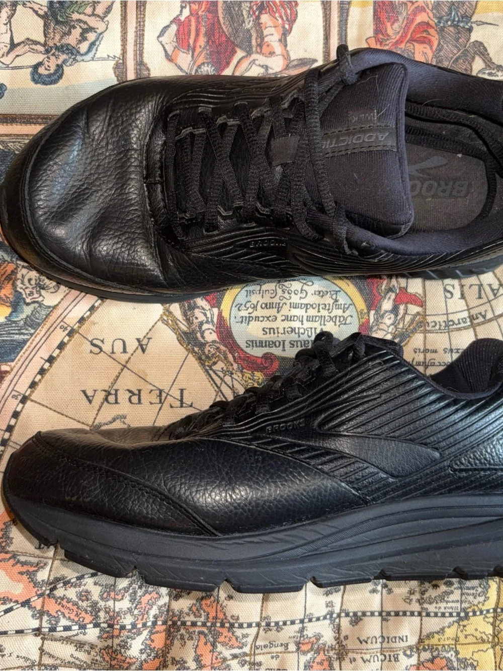 Brooks Men's All-Black Athletic Walking Sneakers